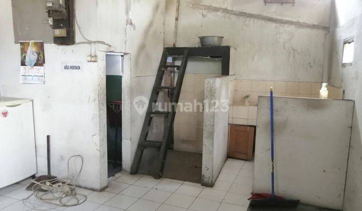 Disewakan Ruko Besar 3 lantai  di Gunung Batu - Pasteur 9