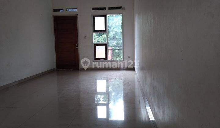Disewakan Ruko 2 Lantai Lokasi Strategis di Margahayu Raya  5
