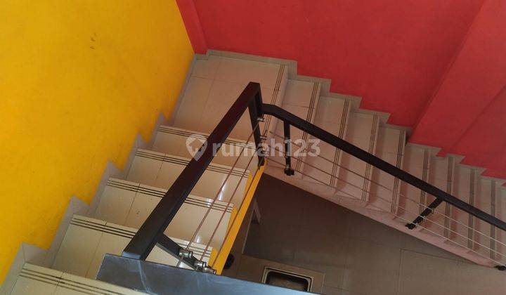 Disewakan Ruko 2 Lantai Lokasi Strategis di Margahayu Raya  11