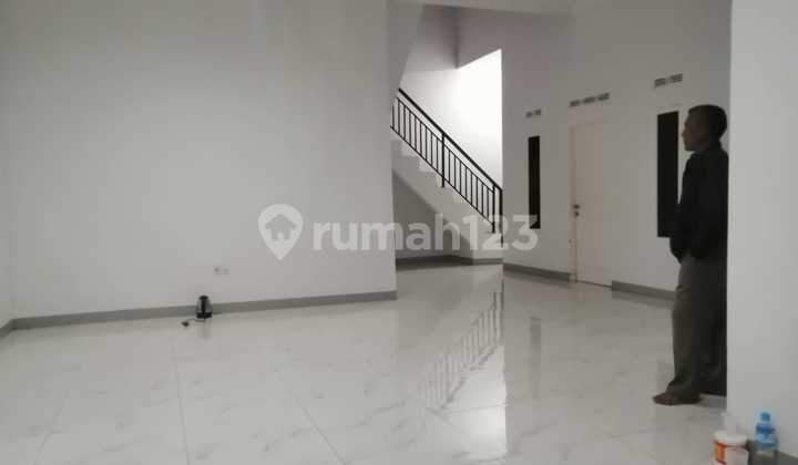 Disewakan Rumah Baru Renovasi Lokasi Di Sariwangi Bawah 13