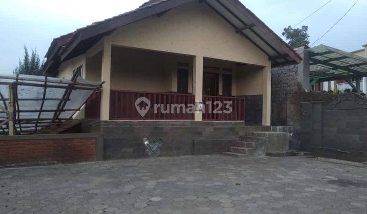 Dijual Rumah Hitung Tanah Lokasi Bagus Pinggir Jalan Parongpong Lembang 1