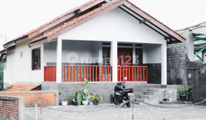 Dijual Rumah hitung Tanah Lokasi Bagus Pinggir Jalan Parongpong - Lembang