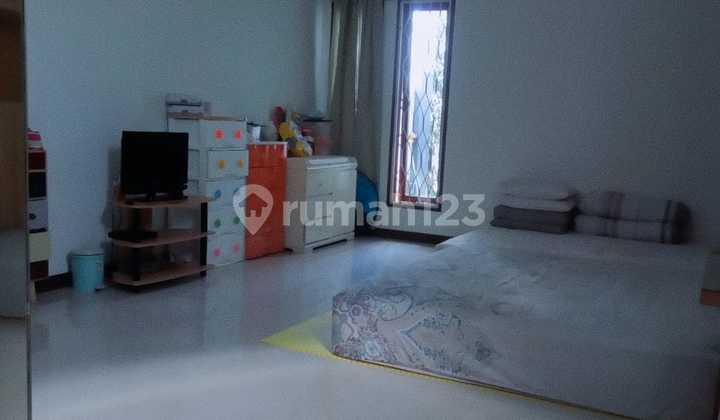 Disewakan Hunian Nyaman 2 Lantai Dalam Komplek Dekat Borma Margacinta-Buahbatu 2