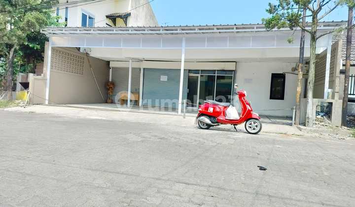 For Rent 1-Story Shop House in Strategic Location at Margahayu Raya - Ciwastra For Rent 1-Story Shop House in Strategic Location at Margahayu Raya - Ciwastra