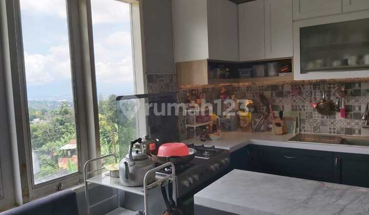 Dijual Hunian Nyaman 3 Lantai Di Bojong Koneng Atas - Cikutra 2