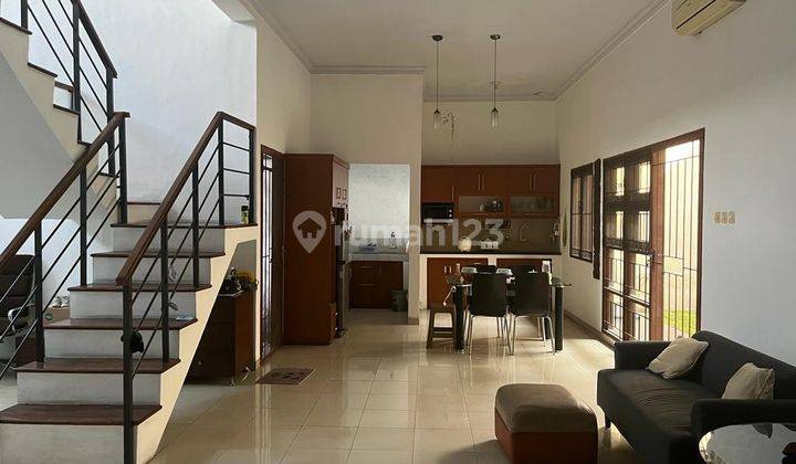 Rumah Cantik Tebet Barat Lt210 Akses 1 Mobil 3