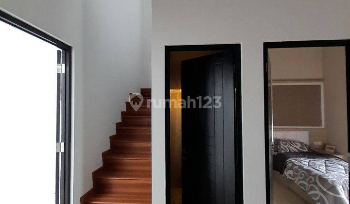Rumah mewah Harga murah free biaya²,dekat bsd,stasiun dan tol