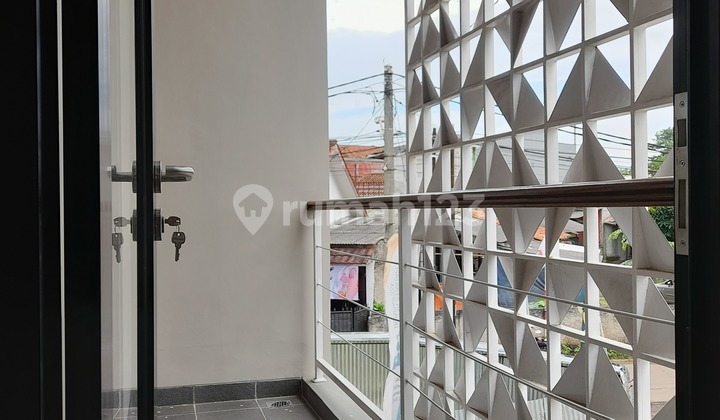 Rumah mewah Harga murah free biaya²,dekat bsd,stasiun dan tol