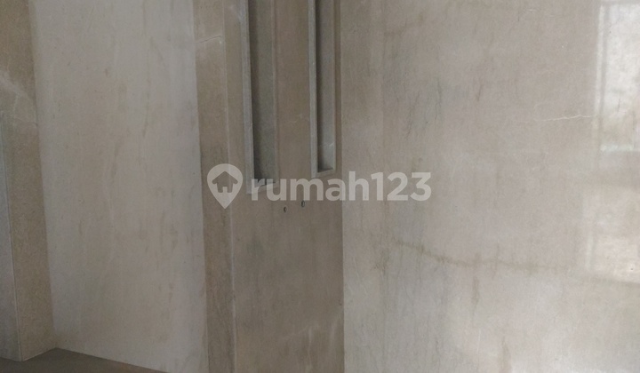 Rumah Baru Pantai Indah Kapuk, Luas 358 M2 Ada Pool 2