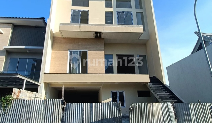 Rumah Golf Island, Bangunan Mandiri Rumah Golf Island, Bangunan Mandiri