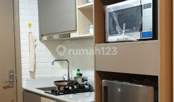 Apartemen Gold Coast Studio Furnish 2