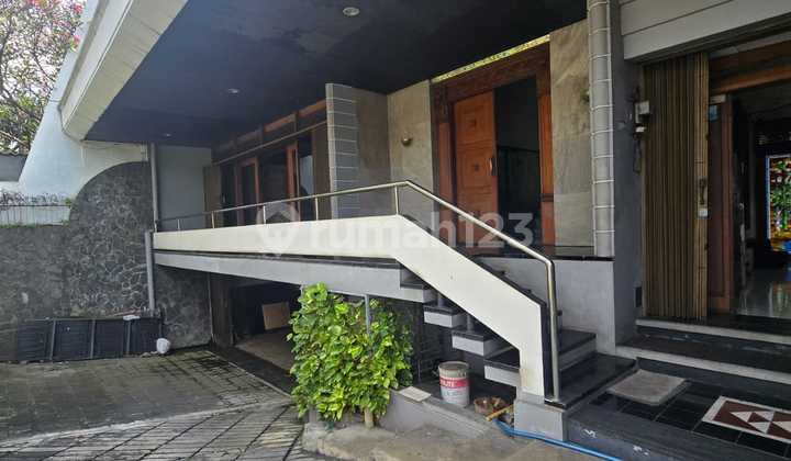Rumah Mewah Lokasi Tengah Kota di Jl. Panjaitan Semarang 1
