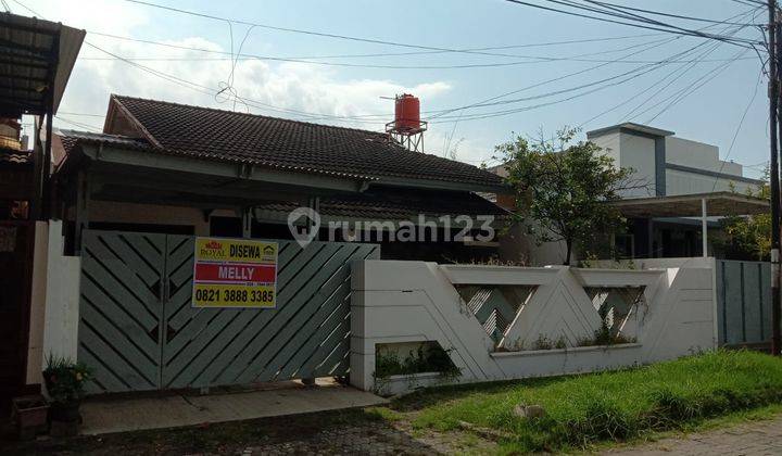 Disewakan Rumah Lokasi Strategis Di Jl. Permata Biru Semarang  1