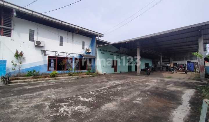 Warehouse for Sale, Spacious Location on the Edge of Jalan Ra Kartini, Weleri