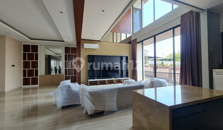 Dijual Rumah Mewah Dengan View Kota Semarang di Jl. Singotoro 1