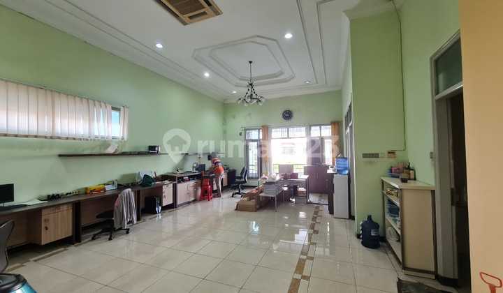 For Sale and For Rent Shop House Located on Jl Mt Haryono, Semarang 1