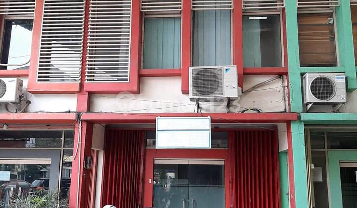 For Sale Ready-to-Use Shop House on Jl. Soekarno Hatta, Semarang 1