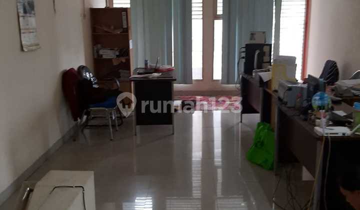 For Sale Ready-to-Use Shop House on Jl. Soekarno Hatta, Semarang 2