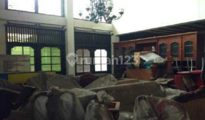 Dijual Rumah Lokasi Strategis di Jl. Abdulrahman Saleh Semarang 2