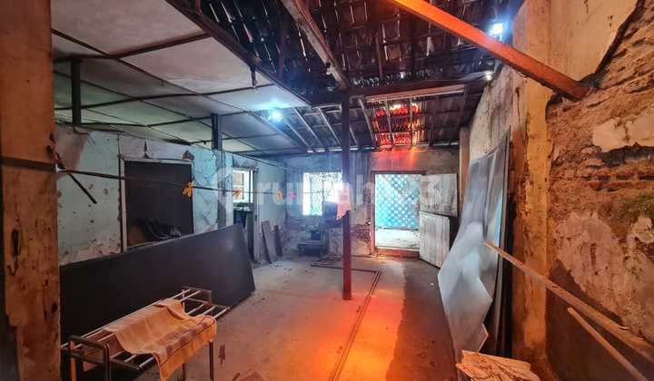 Dijual Ruko Lokasi Padat Penduduk di Jl. Kauman Semarang 2