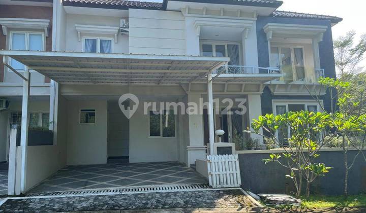 For Rent Luxury House Ready to Use at Jl. Montana Candi Golf Semarang 1