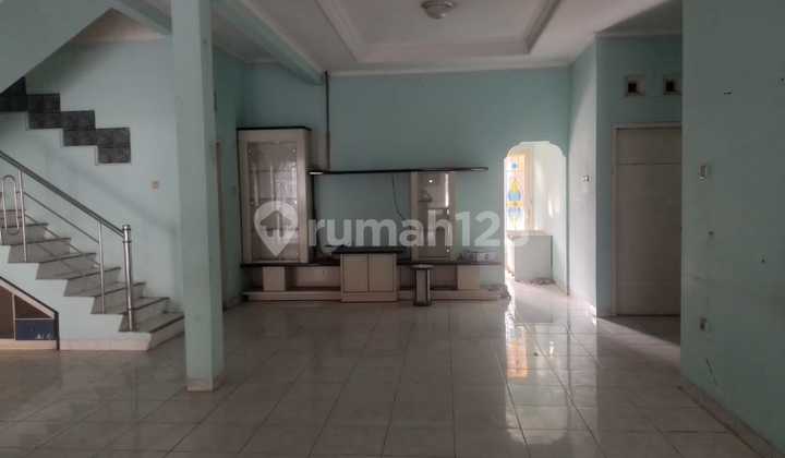 For Sale House Strategic Location City Center on Jl. Kembang Joyo Pati