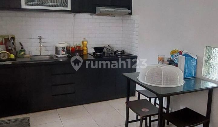 Dijual Rumah Dalam Kawasan Elit di Jl. Seruni Greenwood Semarang 2