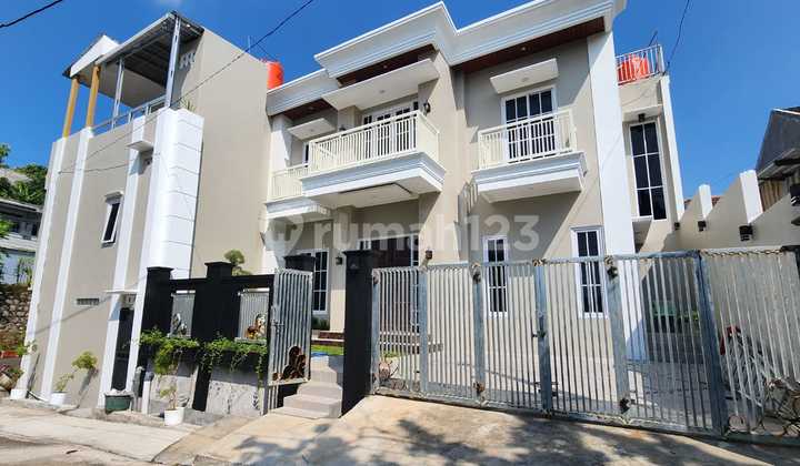 Dijual Rumah Induk dan Rumah Kos Jl. Karonsih Semarang 1