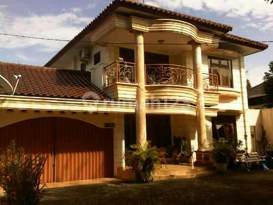 Dijual Rumah Lokasi Strategis di Jl. Durian Selatan Semarang 1