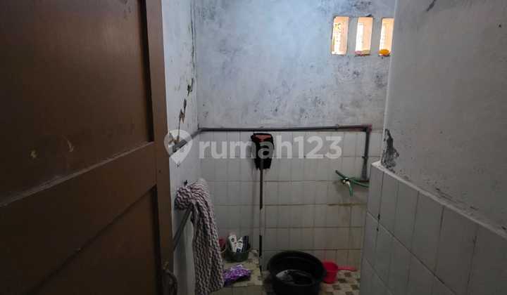 Dijual Rumah Lokasi Strategis di Jl. Kusuma Negara Semarang 2