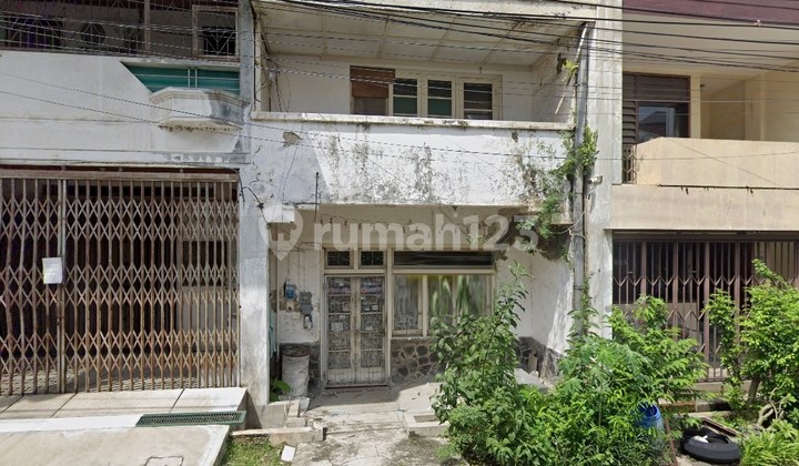 Dijual Rumah dengan Lokasi Pusat Perdagangan Semarang di Jl. Gg. Besen Semarang 1