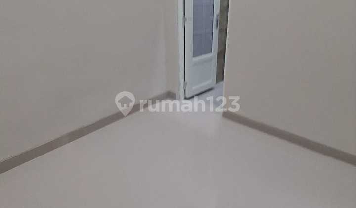 Dijual Rumah Baru Bebas Banjir di Jl. Halmahera Semarang 2