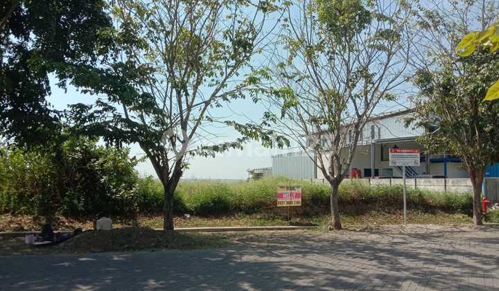 Spacious Warehouse Suitable for Storage in Wijaya Industrial Area 1