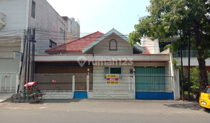 Dijual Rumah Lokasi Tengah Kota Jl. Mayjend Sutoyo Semarang 1