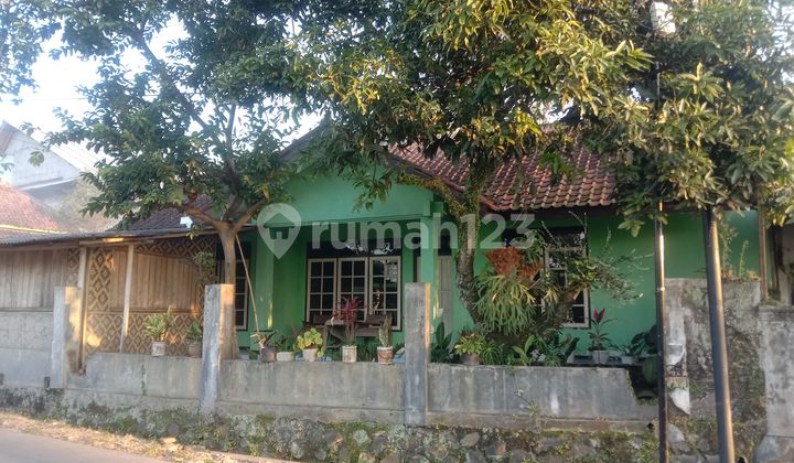 Dijual Rumah Lokasi Jl. Sukaratu Garut Dijual Rumah Lokasi Jl. Sukaratu Garut