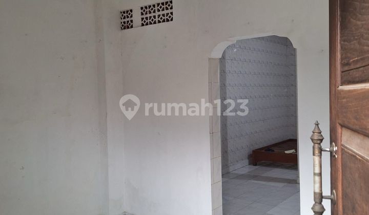 Dijual Rumah Siap Pakai Lokasi Taman Arya Mukti Selatan Semarang 2