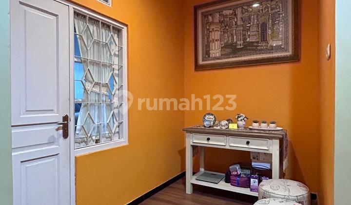 Semi-Furnished House for Sale in Griya Medoho Housing Complex, Semarang 2