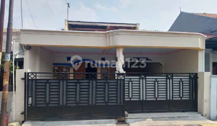 Dijual Rumah Lokasi Strategis di Jl. Gusti Putri Semarang 1