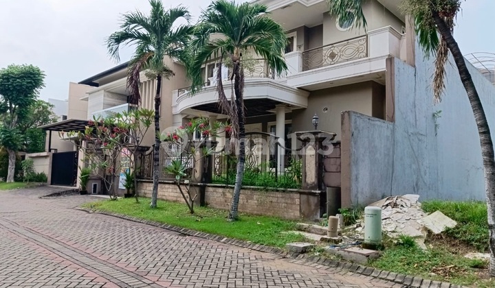 Graha Famili Blok Favorit Surabaya Barat Citraland Pakuwon Indah