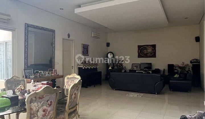 Dijual Siap Huni Cluster Terfavorit Dian Istana Graha Famili 1