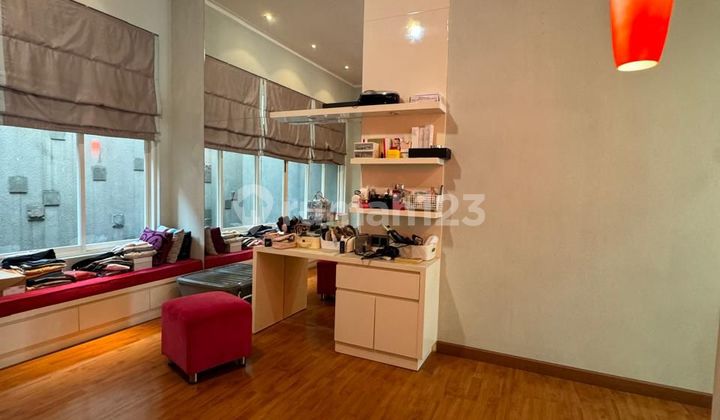 Imperial Golf Pakuwon Indah Surabaya Mewah