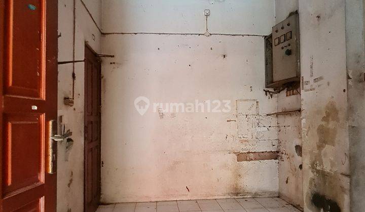 Rumah di Jembatan besi 3 lantai murah 4