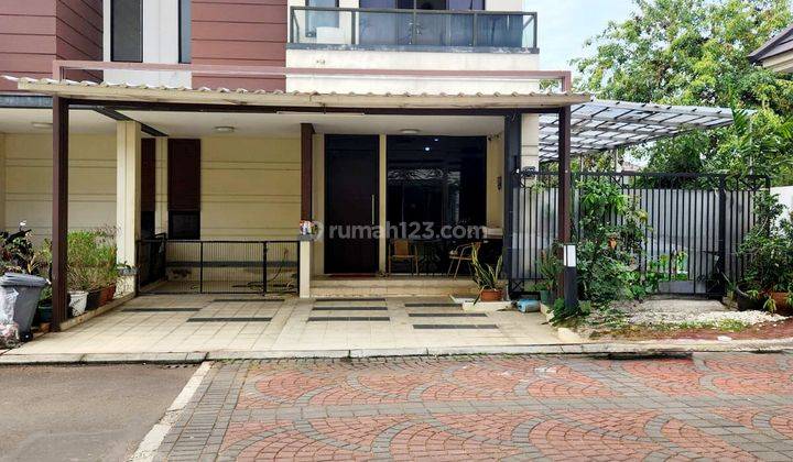 Rumah hook di Lavon SHM bagus murah 2 Lantai 1