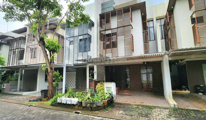 Rumah di Whelford Greenwich BSD 3 Lantai Hadap Utara 1