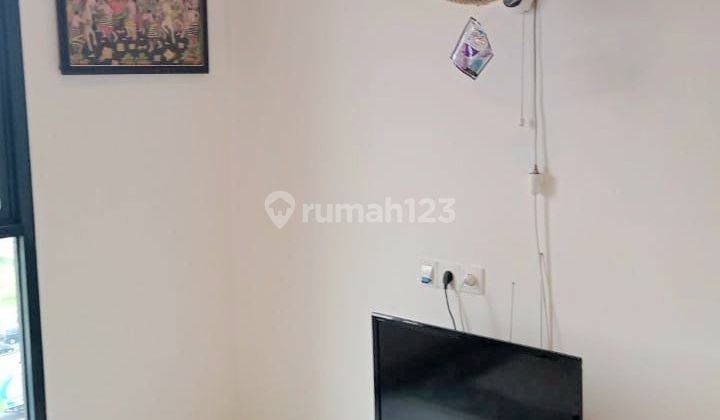 Apartemen Sky House tipe studio Semi Furnished 2