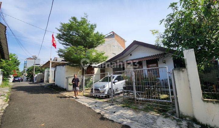 Rumah tua hitung tanah di Pancoran jak sel cocok untuk kosan 1