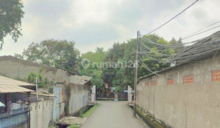 Rumah tua hitung tanah di cengkareng jl Akasia SHM 2