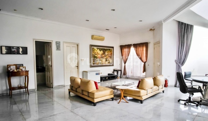 Rumah Intercon Kebon Jeruk Jakarta Barat Hook