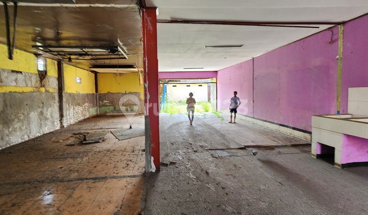 Count roadside land in Serpong suitable for a mini showroom 2