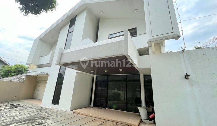 Murahh Rumah Dekat Senopati Swimming Pool Hadap Timur 2